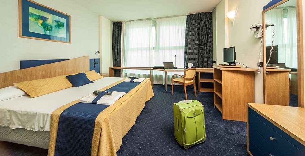 Hotel Mastai Senigallia Habitación foto
